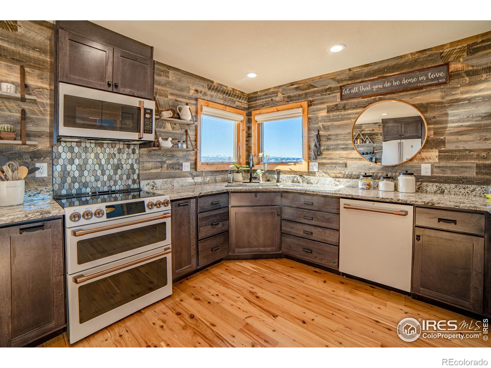 MLS Image #16 for 1437  ten mile canyon,livermore, Colorado