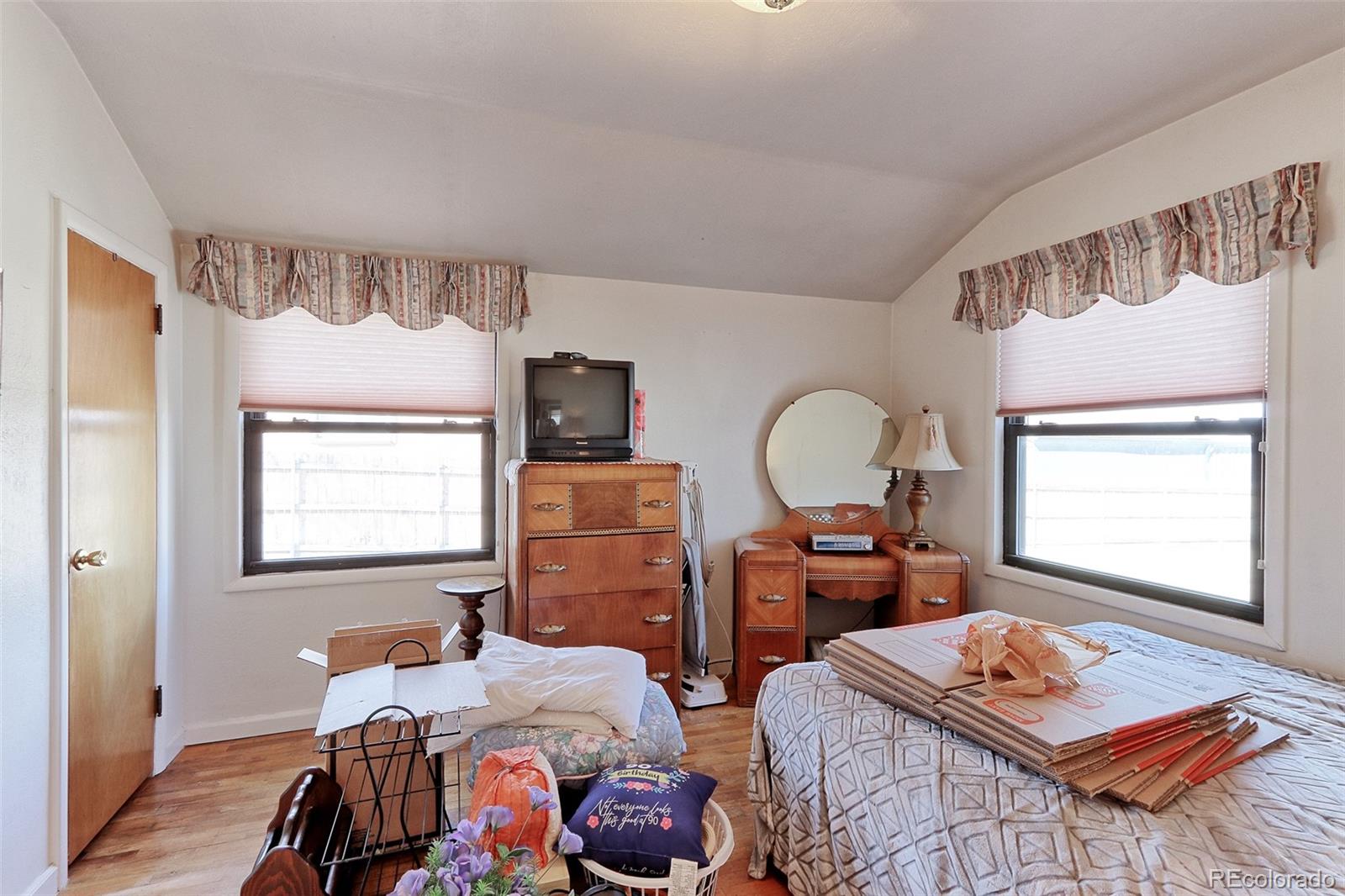 MLS Image #5 for 2315 w moffat place,denver, Colorado