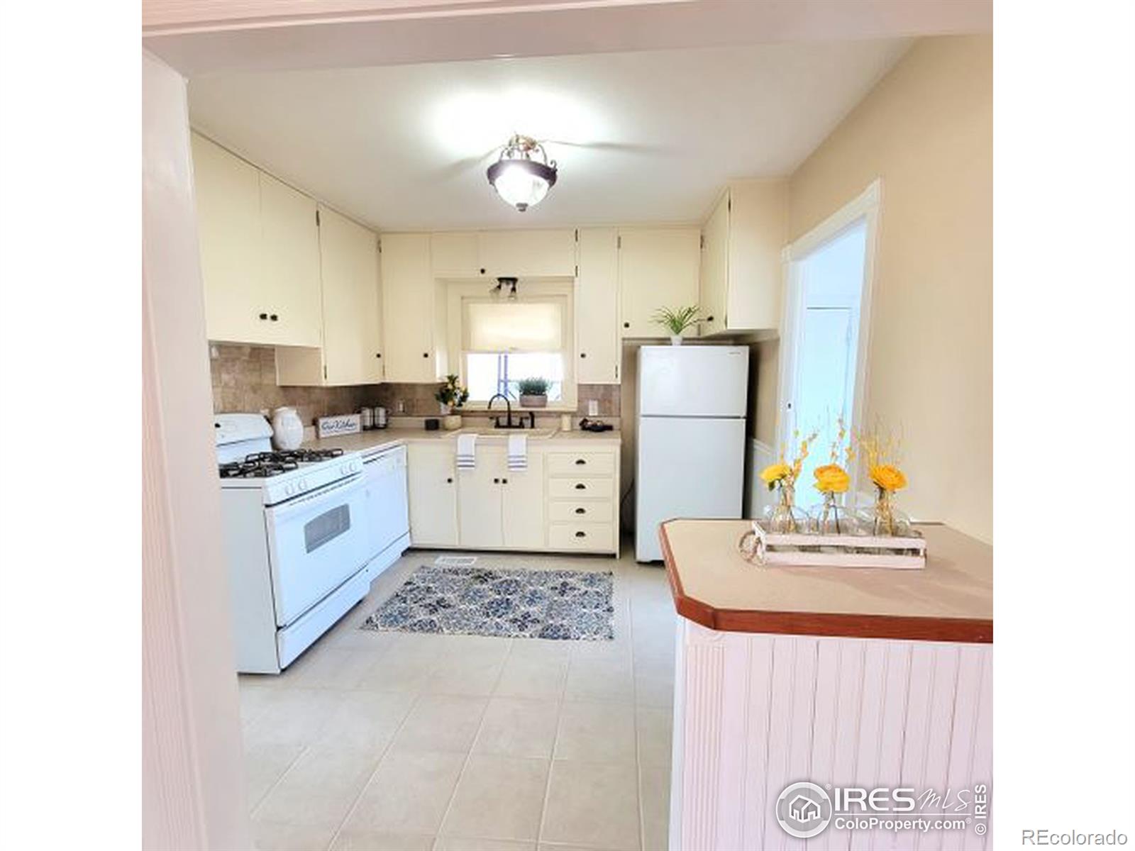 MLS Image #12 for 1049 e 1st street,loveland, Colorado