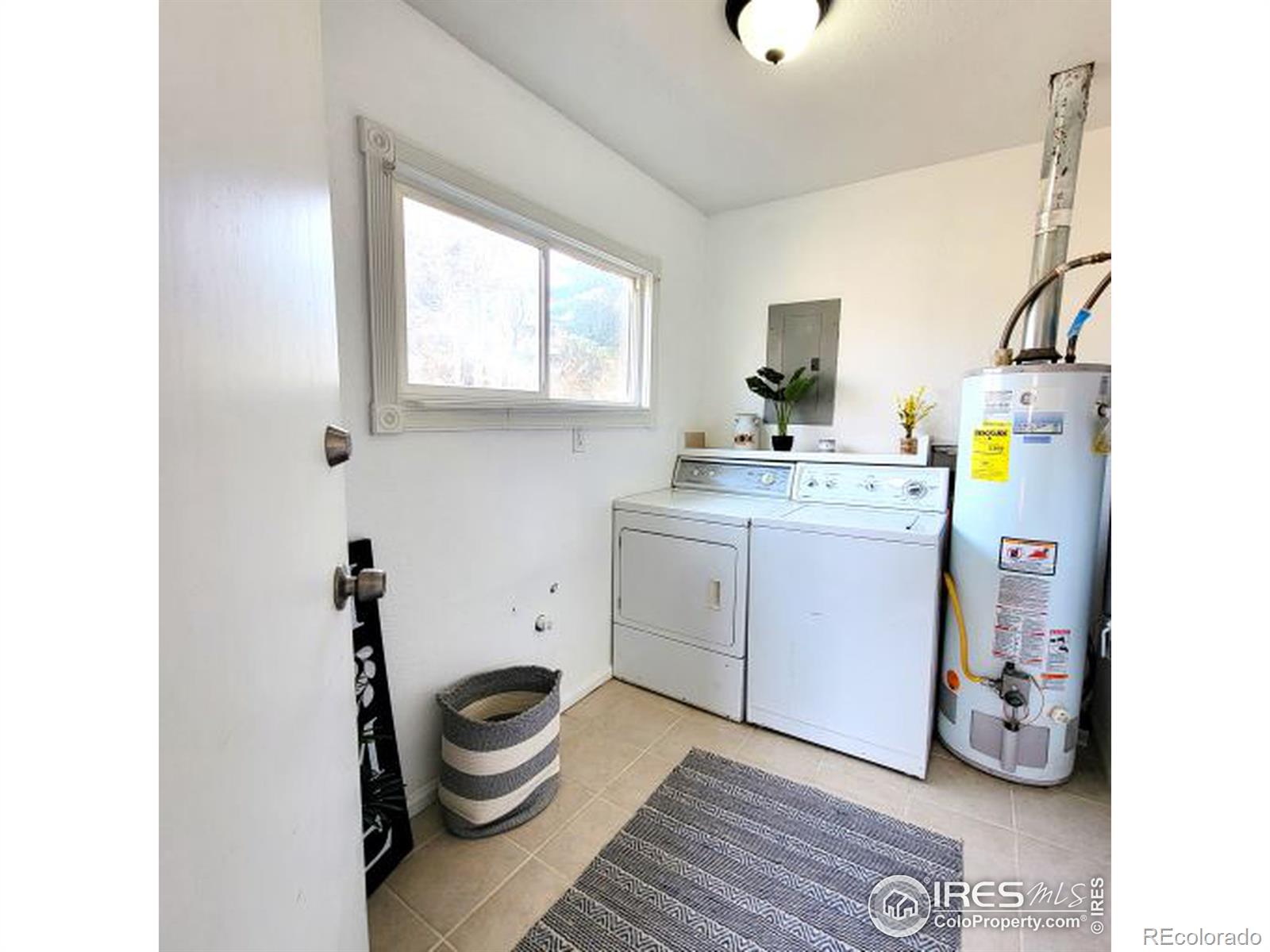 MLS Image #21 for 1049 e 1st street,loveland, Colorado