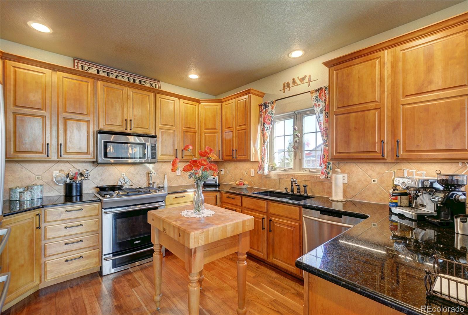 MLS Image #12 for 2086  vancorum circle,loveland, Colorado