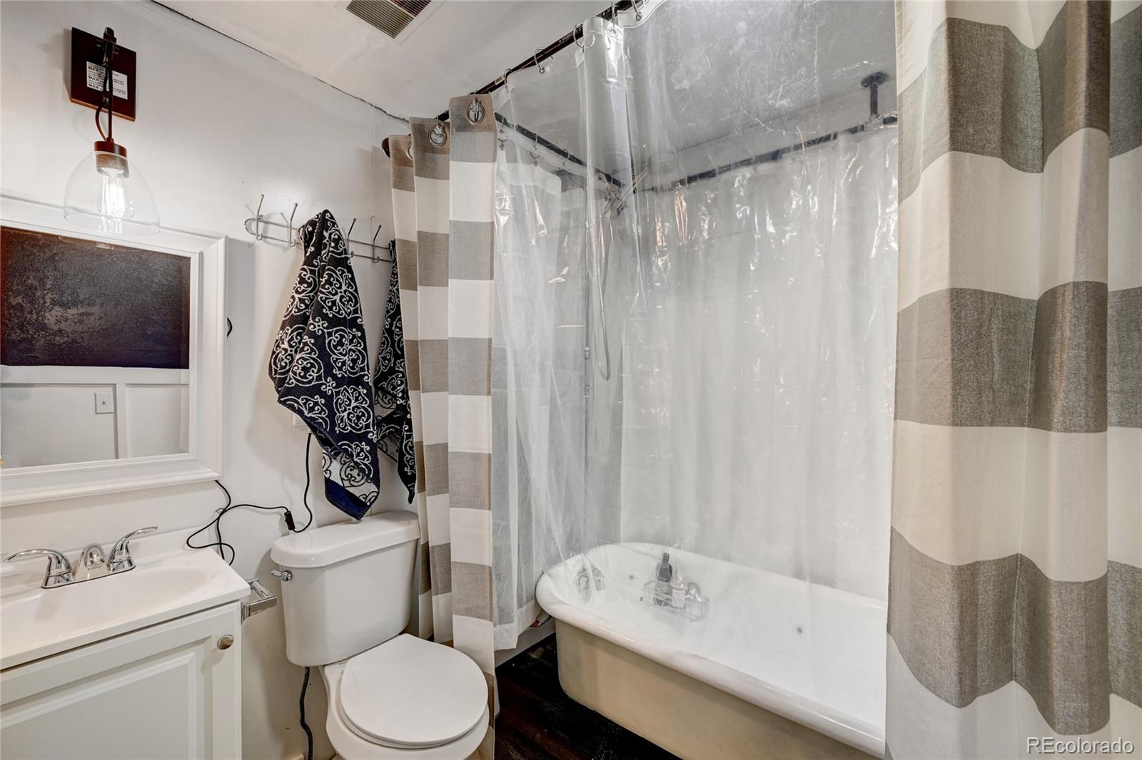 MLS Image #32 for 1601  39th street court,evans, Colorado