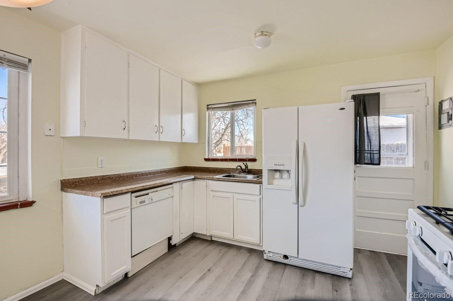 MLS Image #14 for 860  oakland street,aurora, Colorado