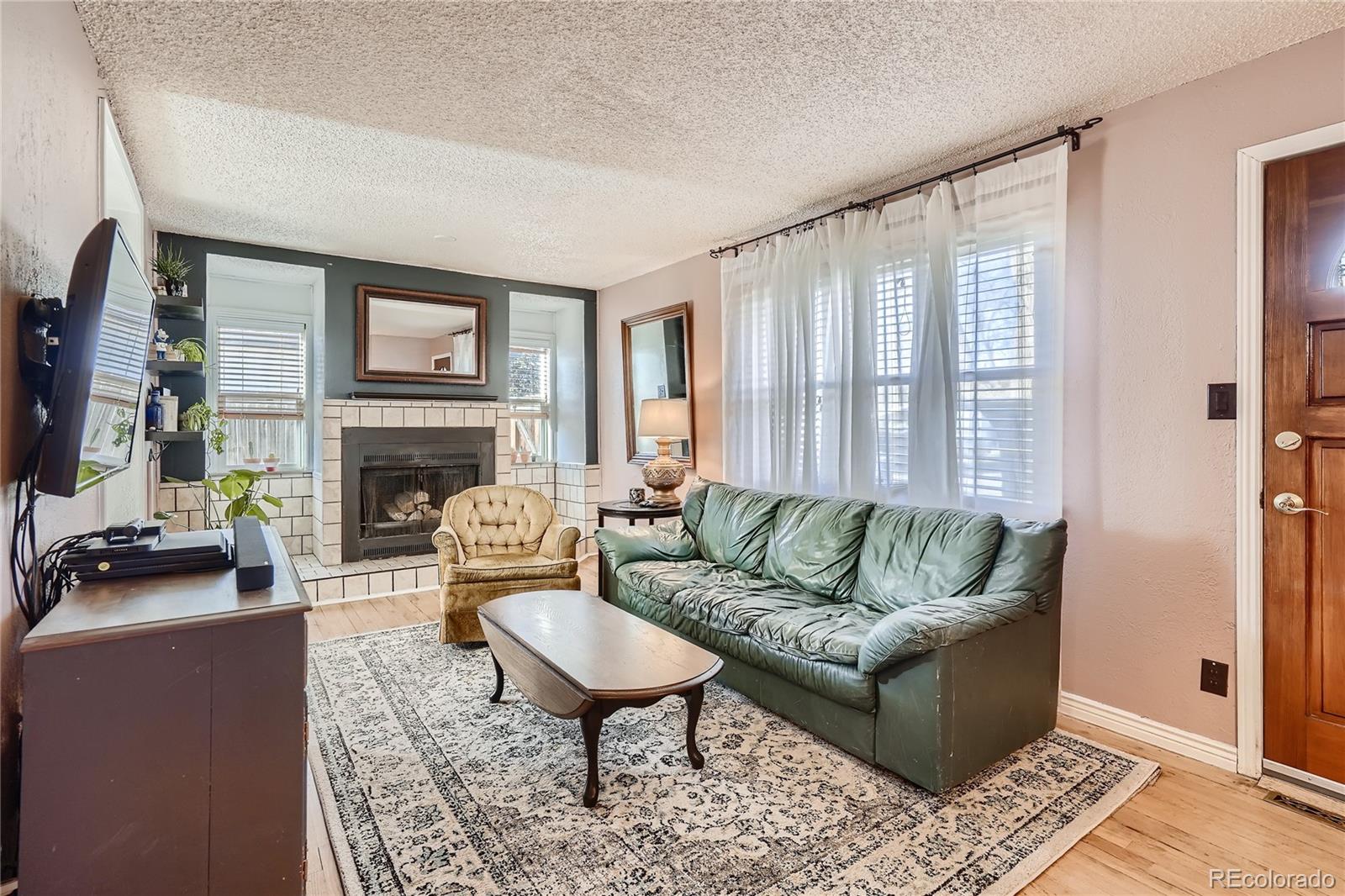 MLS Image #2 for 740  iola street,aurora, Colorado