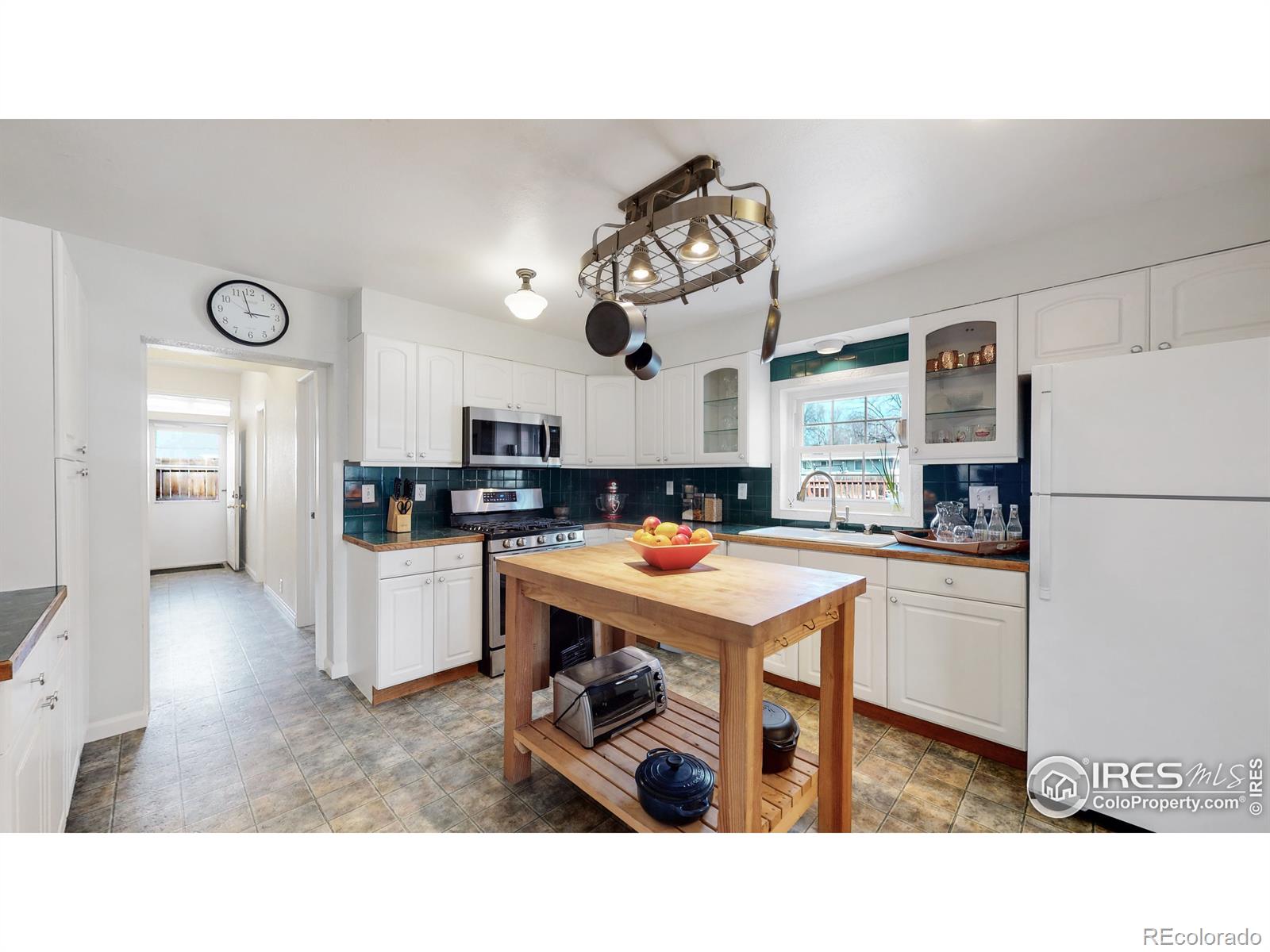 MLS Image #10 for 645 w 10th street,loveland, Colorado