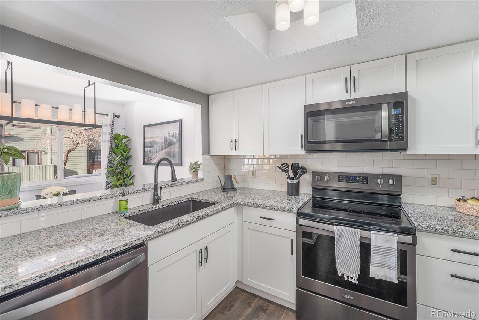 MLS Image #4 for 10410 w jewell avenue,lakewood, Colorado