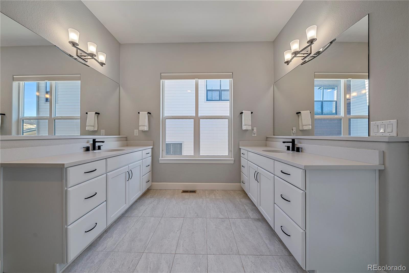 MLS Image #12 for 9570  viewside drive,lone tree, Colorado