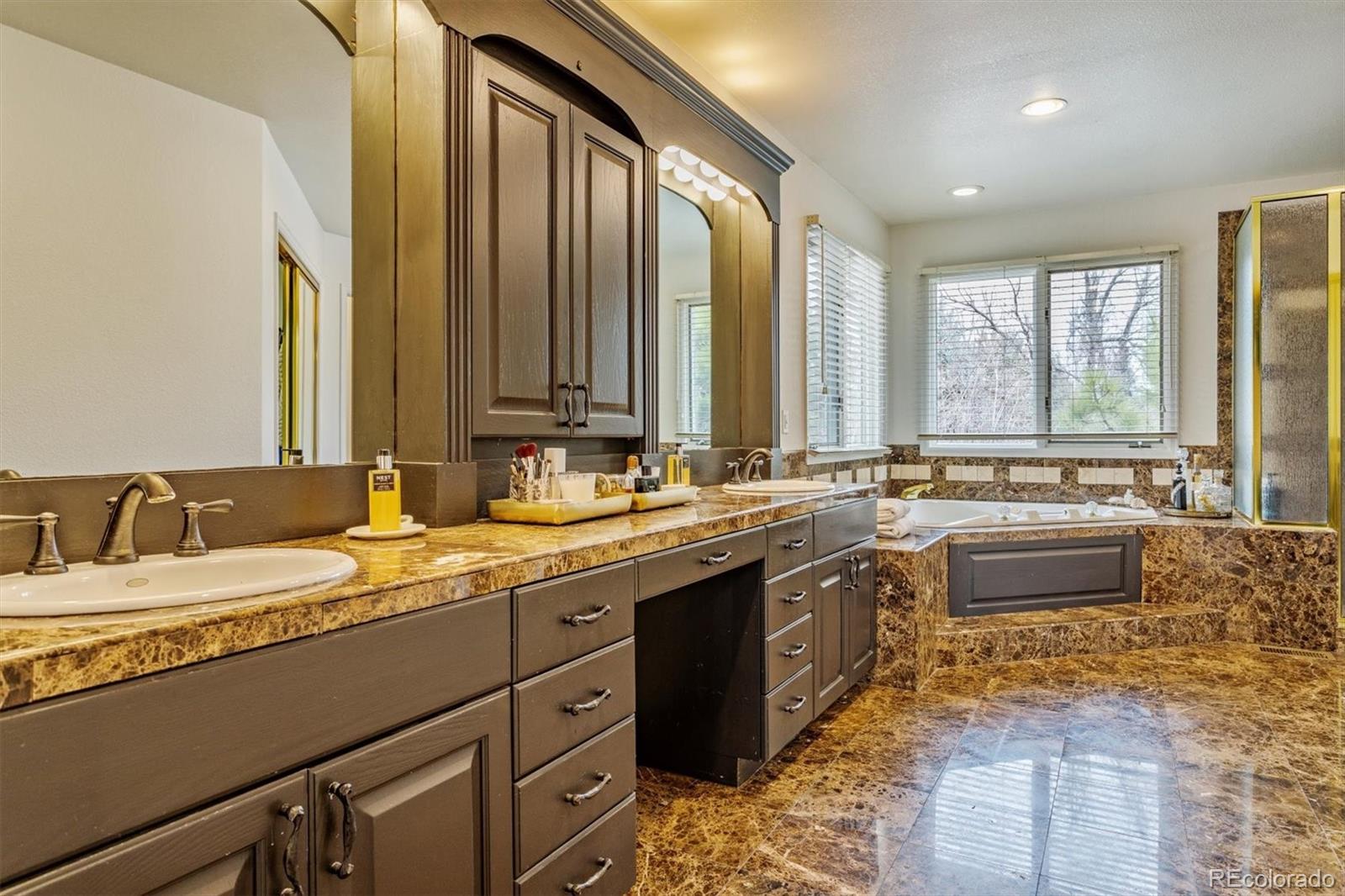MLS Image #21 for 5371 s geneva way,englewood, Colorado