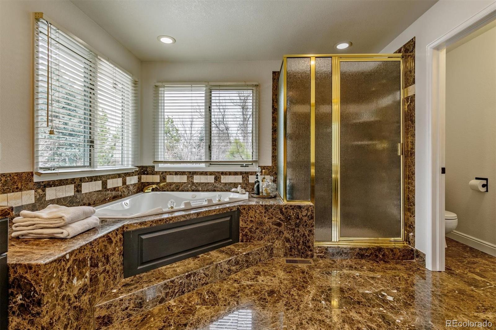 MLS Image #22 for 5371 s geneva way,englewood, Colorado