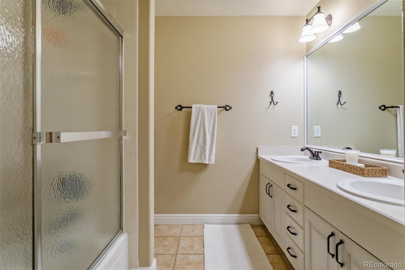 MLS Image #27 for 5371 s geneva way,englewood, Colorado