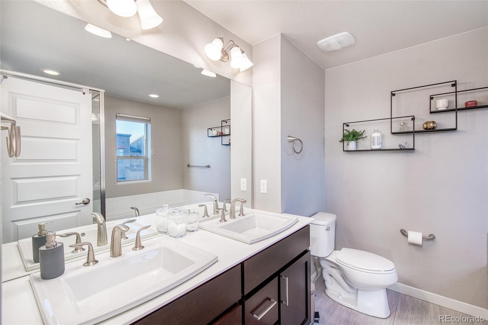 MLS Image #13 for 7959 e 54th place,denver, Colorado