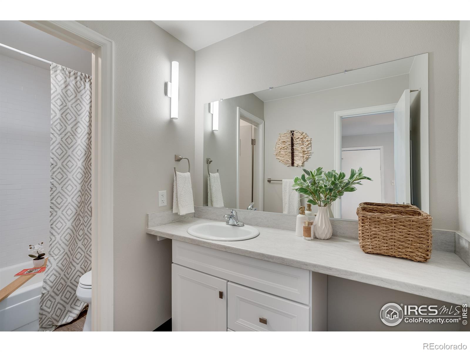 MLS Image #9 for 512 e monroe drive,fort collins, Colorado