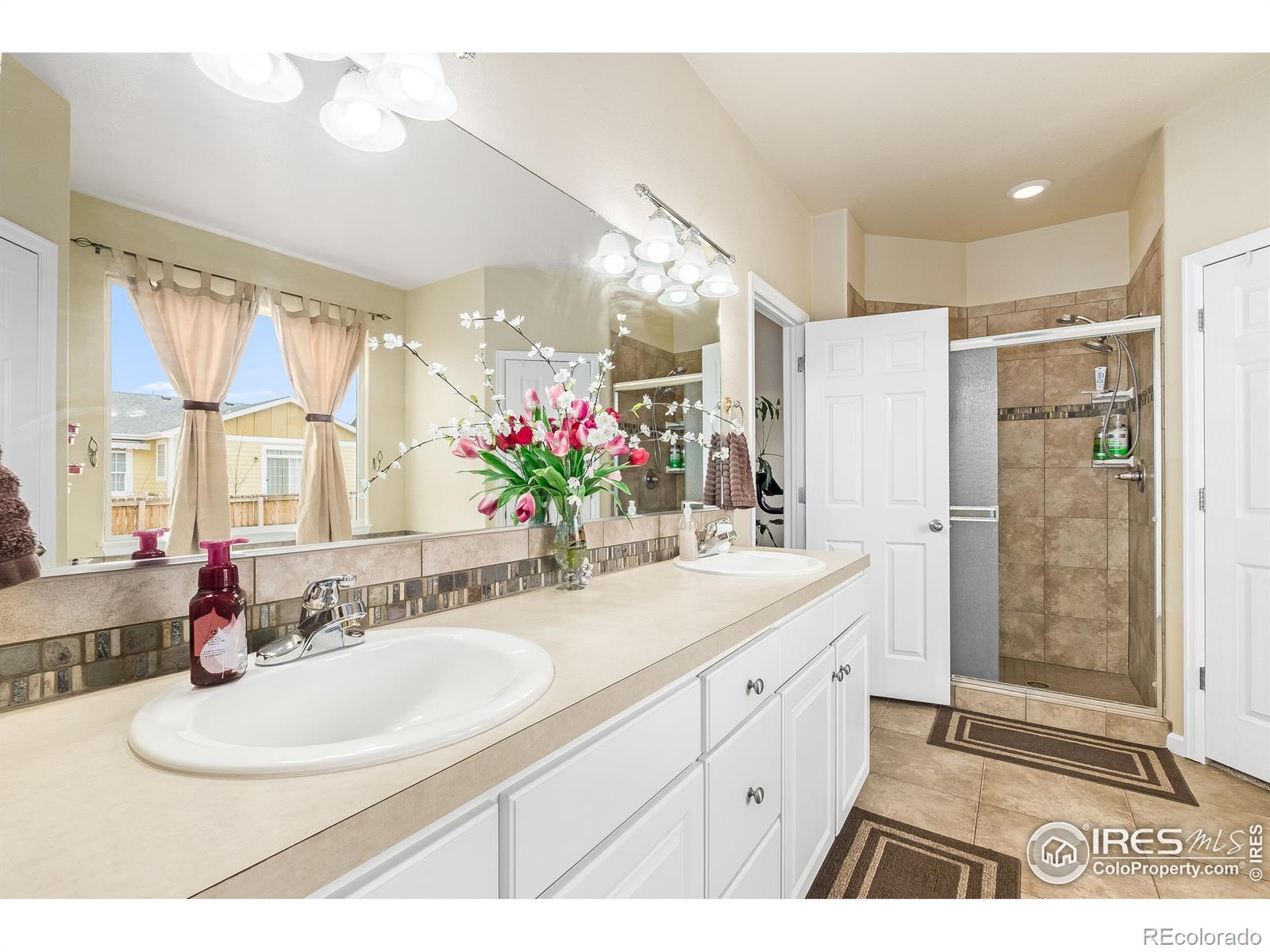 MLS Image #15 for 320  granite way,johnstown, Colorado