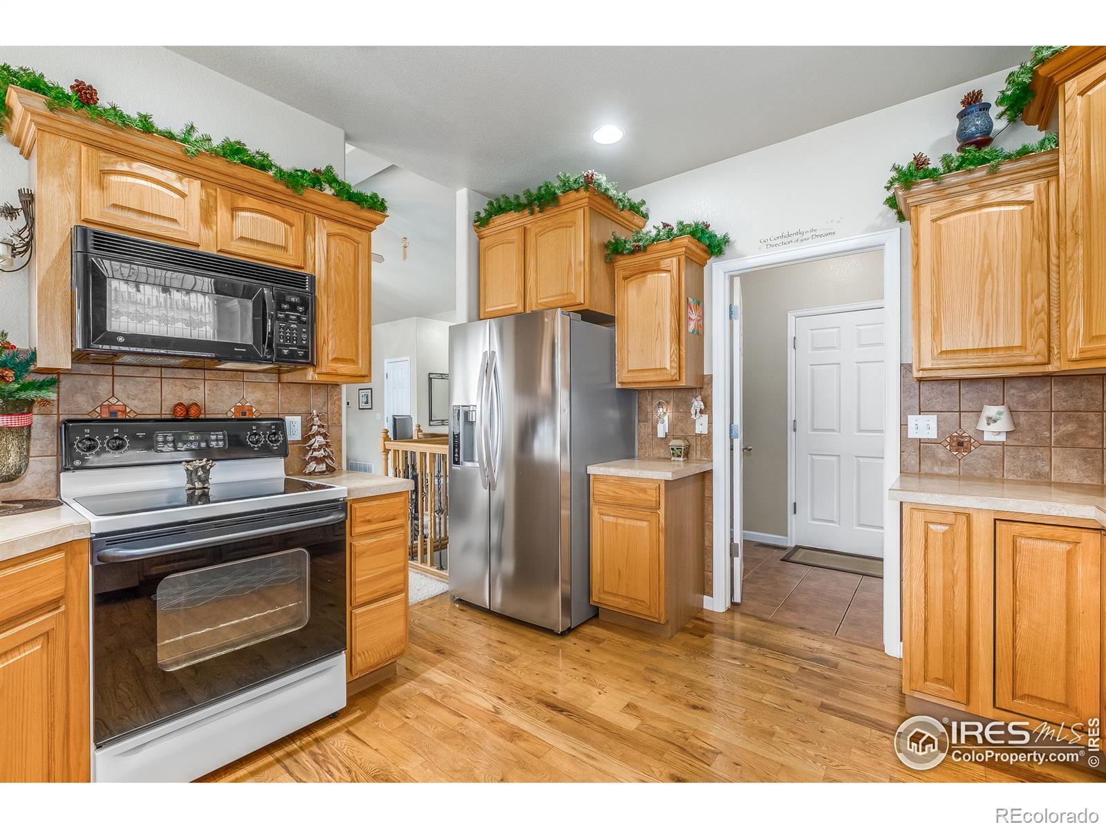MLS Image #7 for 320  granite way,johnstown, Colorado