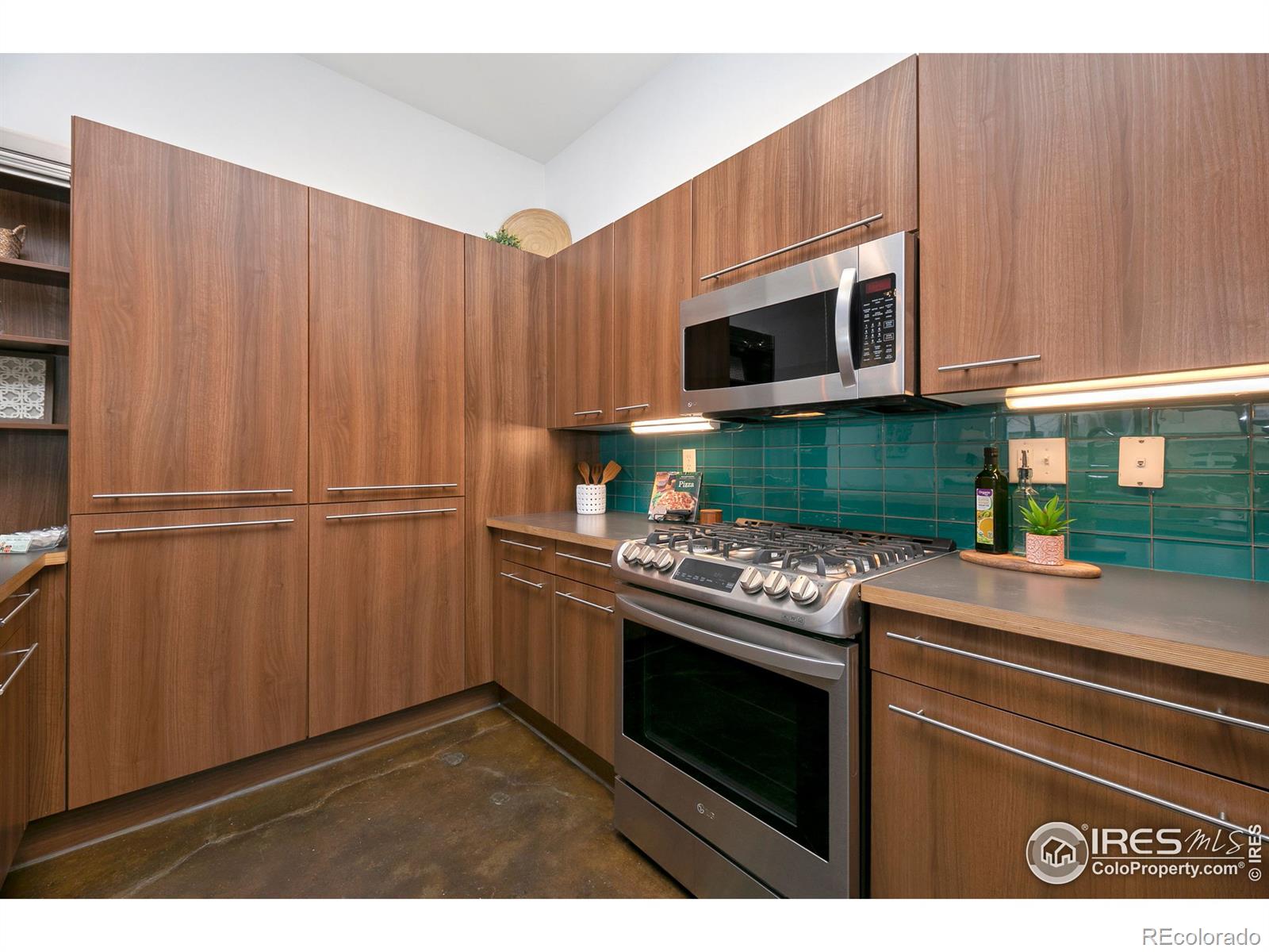 MLS Image #15 for 802  blondel street,fort collins, Colorado
