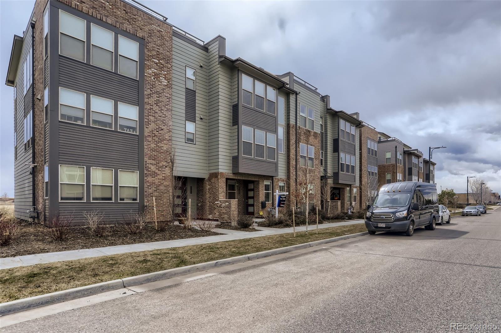 MLS Image #1 for 8682 e 47th avenue,denver, Colorado