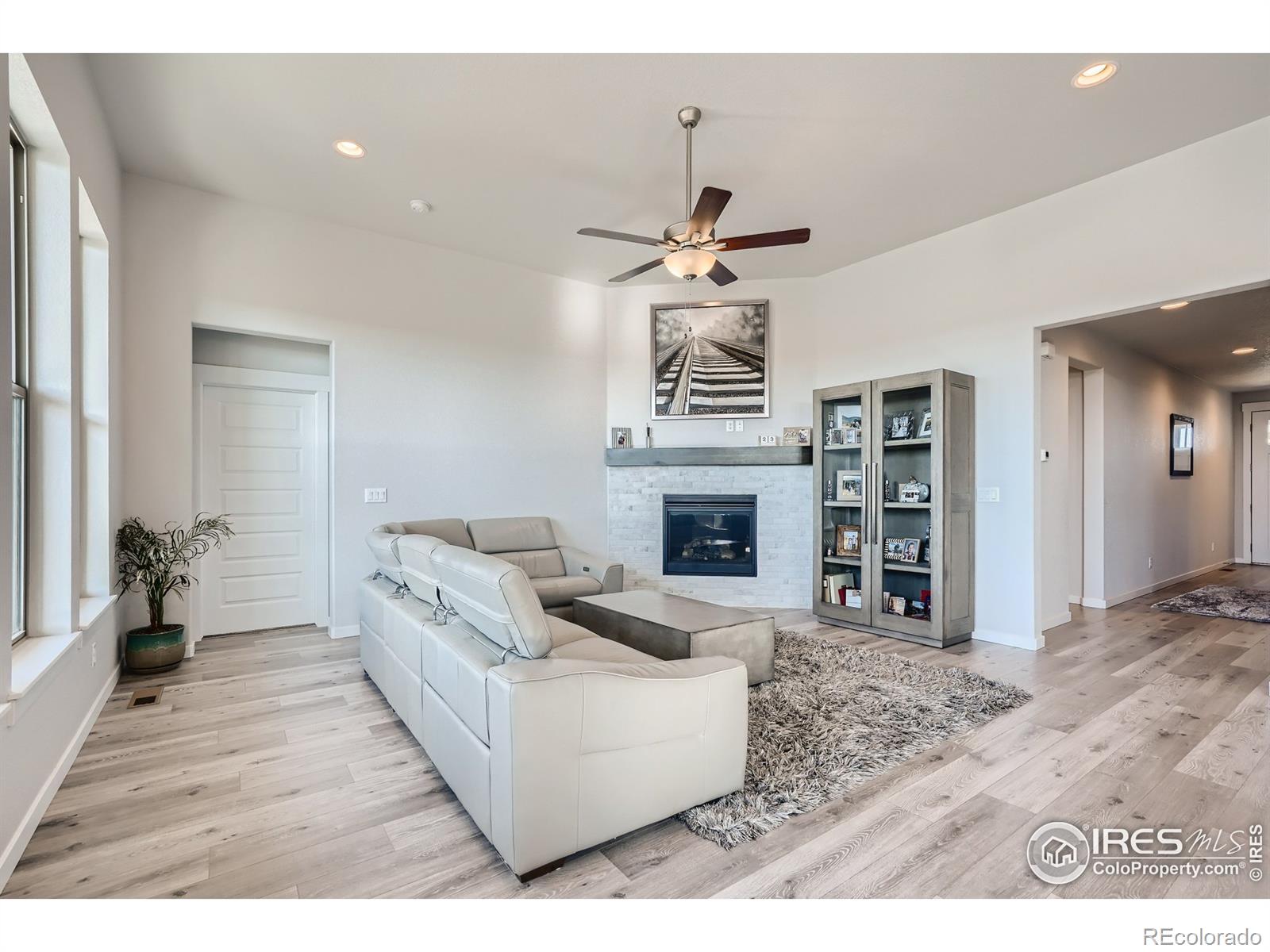 MLS Image #9 for 339  bronco court,berthoud, Colorado
