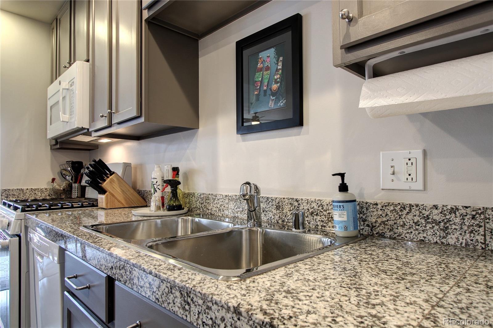 MLS Image #18 for 1630  clarkson street,denver, Colorado