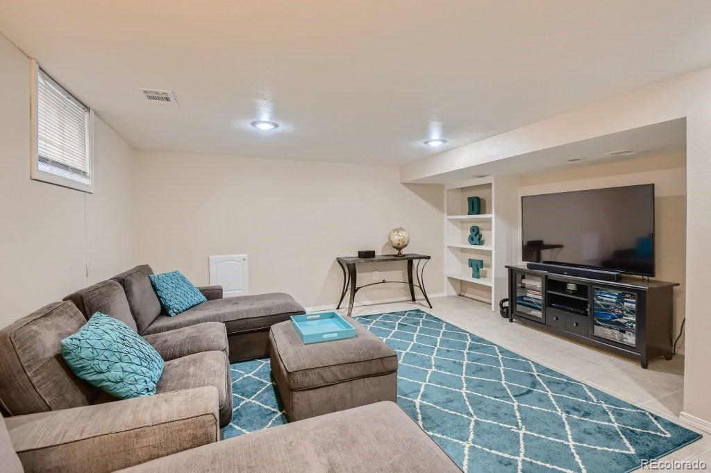 MLS Image #16 for 1637  elm street,denver, Colorado