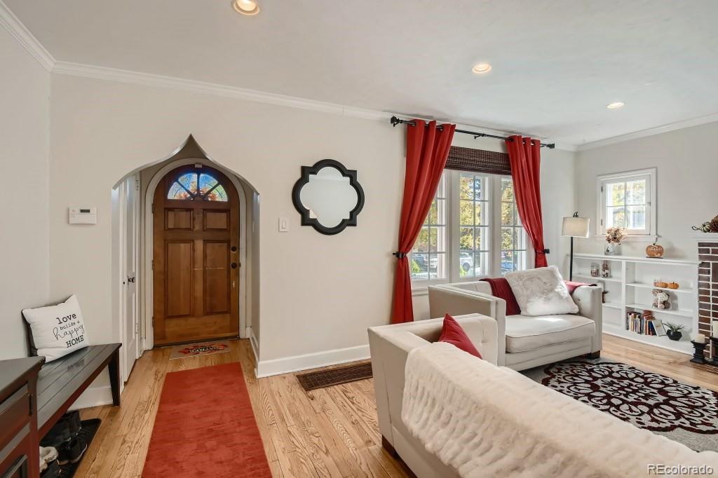 MLS Image #3 for 1637  elm street,denver, Colorado
