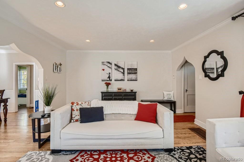 MLS Image #4 for 1637  elm street,denver, Colorado