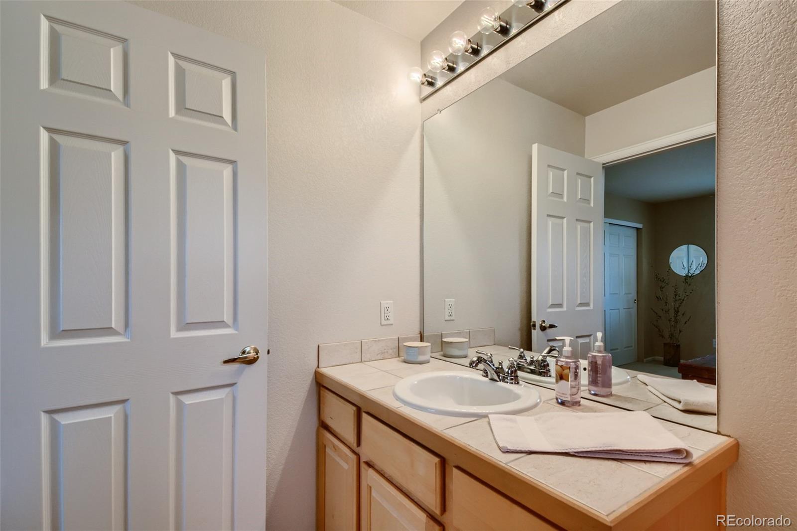 MLS Image #19 for 8822 s iris court,littleton, Colorado