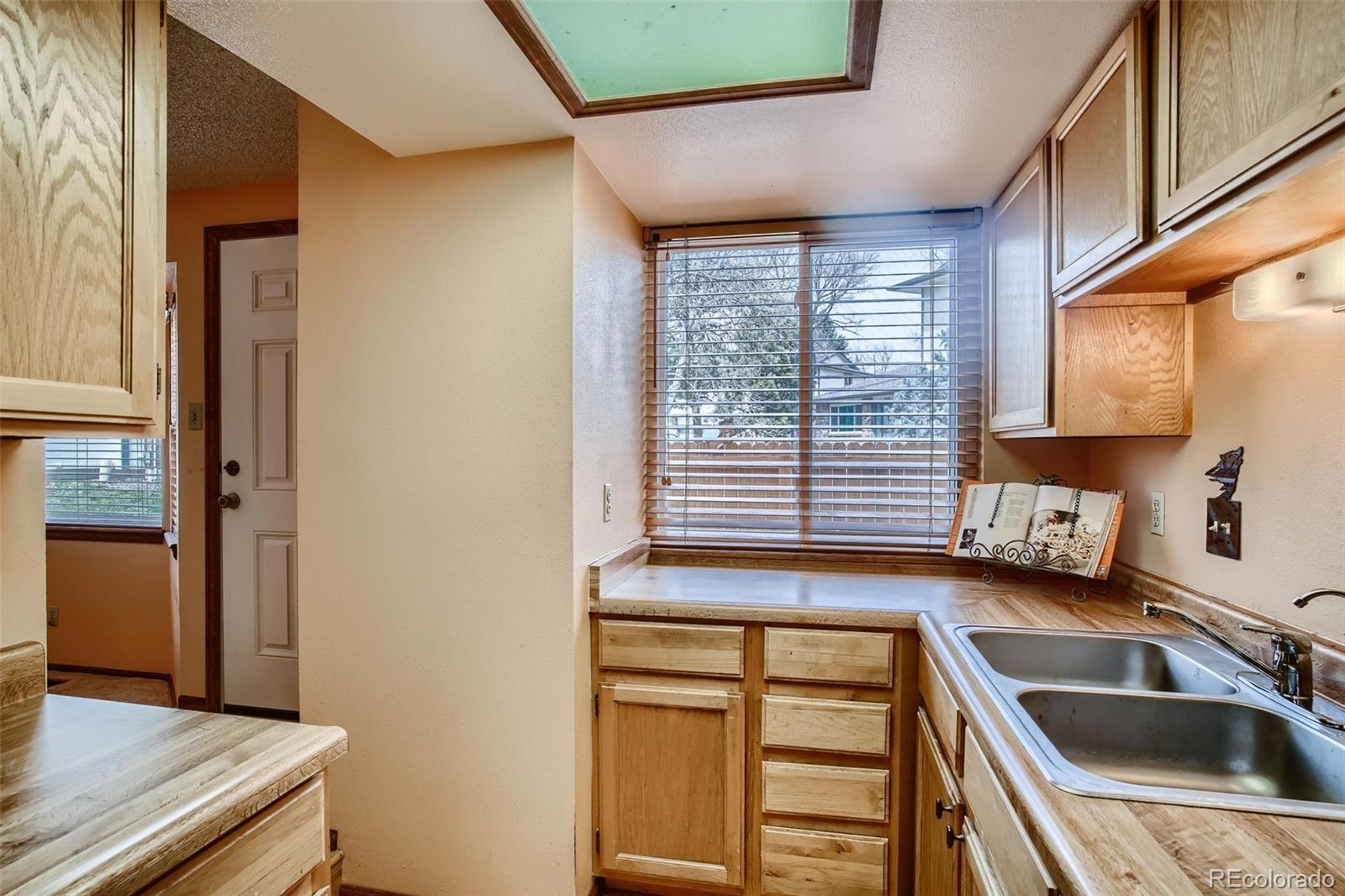 MLS Image #6 for 1861 s allison street c,lakewood, Colorado