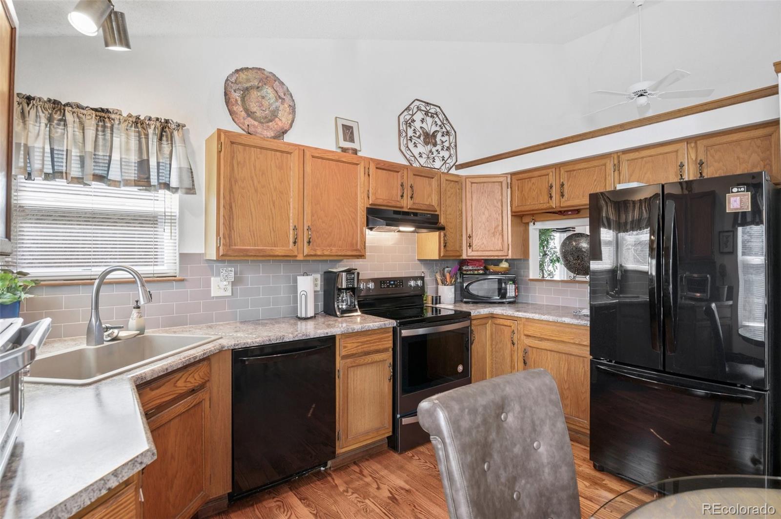 MLS Image #7 for 1218 e phillips drive,littleton, Colorado