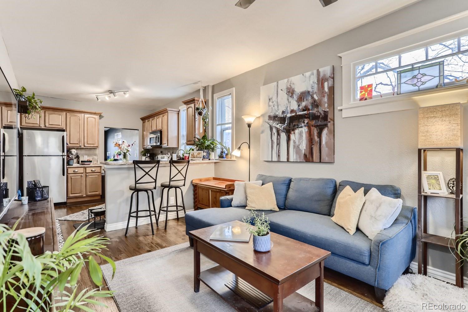 MLS Image #4 for 1819 s lincoln street,denver, Colorado
