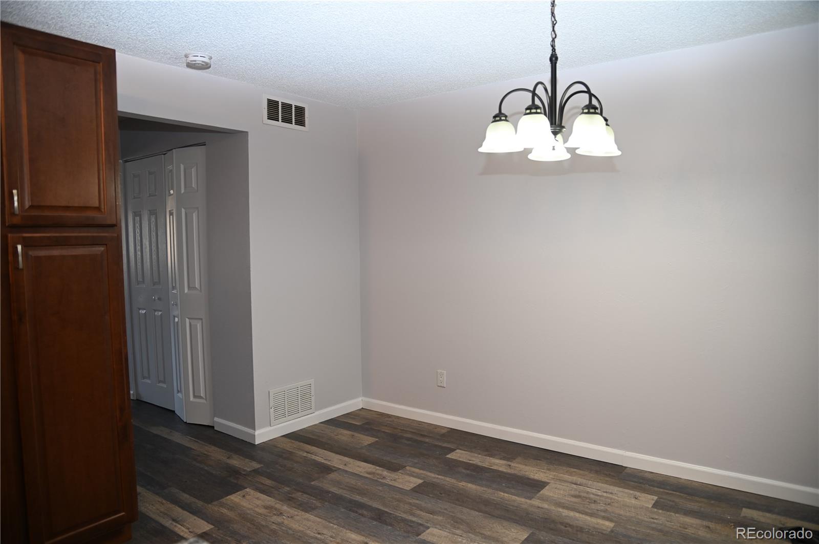MLS Image #10 for 266 w rockrimmon boulevard,colorado springs, Colorado