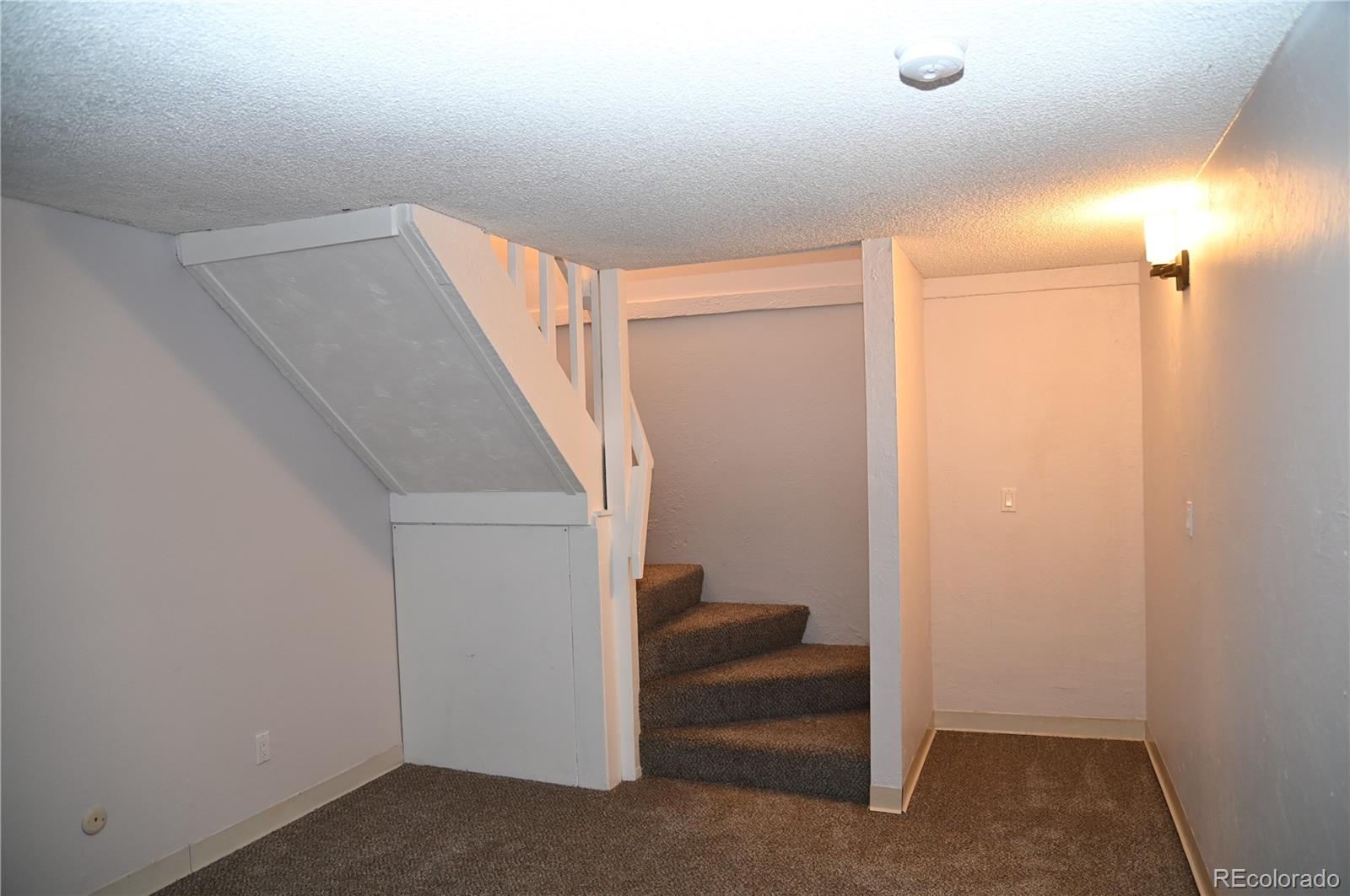 MLS Image #19 for 266 w rockrimmon boulevard,colorado springs, Colorado