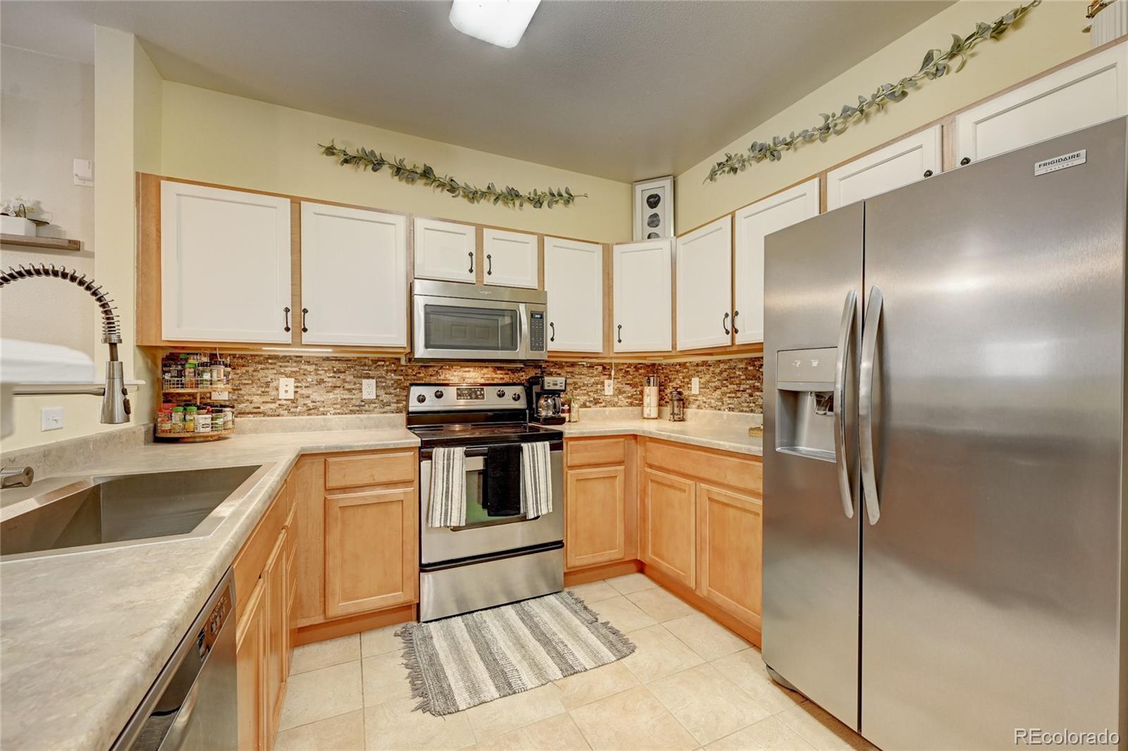 MLS Image #10 for 18781 e water drive,aurora, Colorado