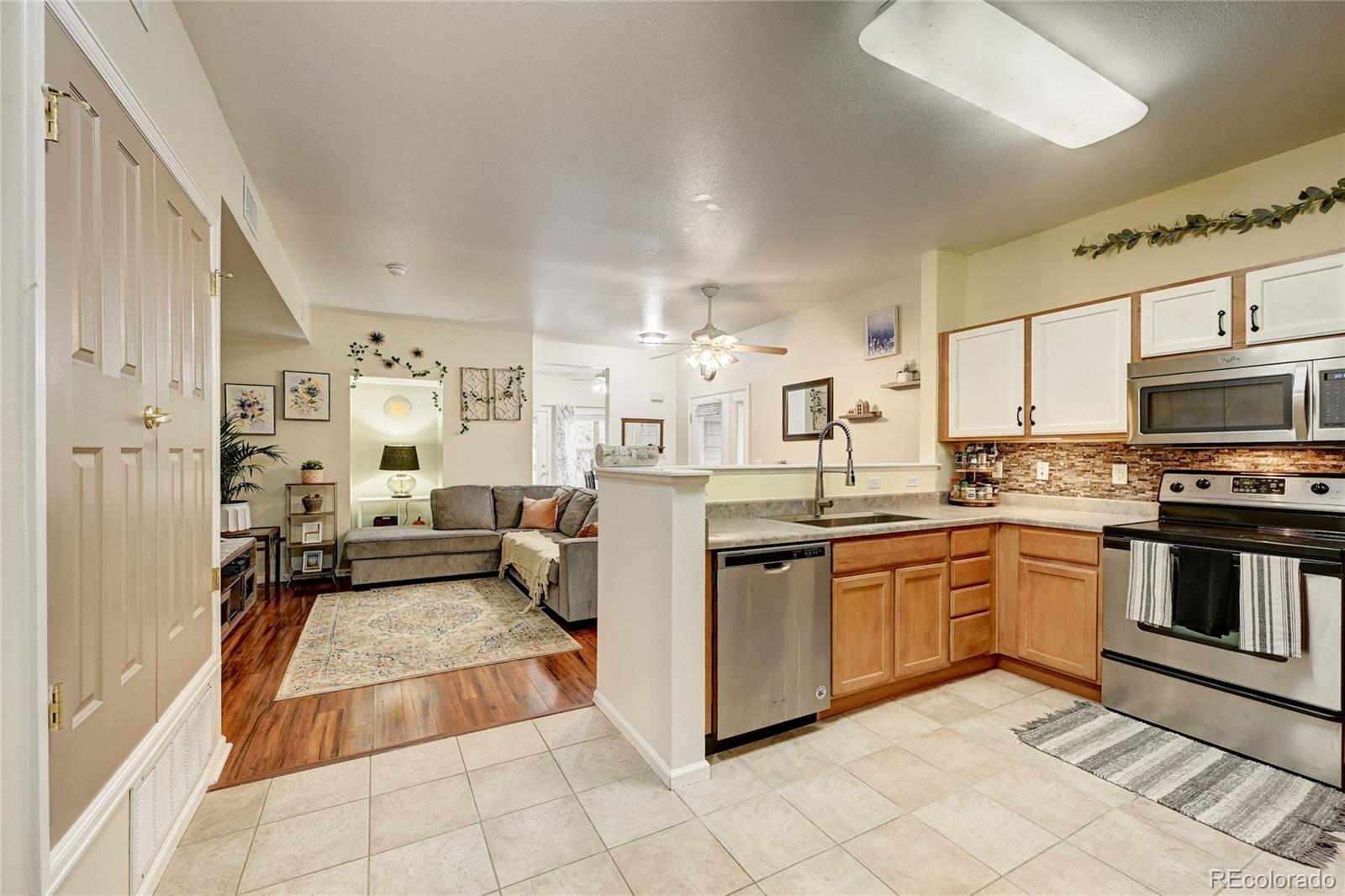 MLS Image #12 for 18781 e water drive,aurora, Colorado