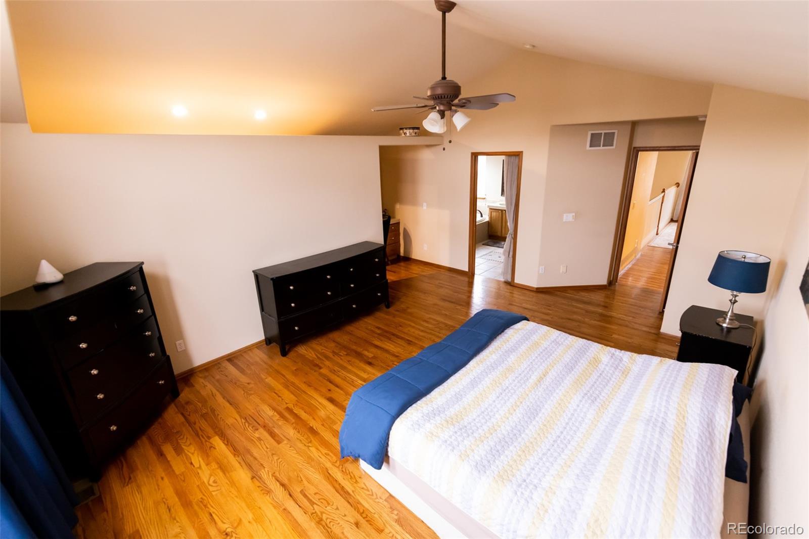 MLS Image #10 for 23002 e alamo place,aurora, Colorado