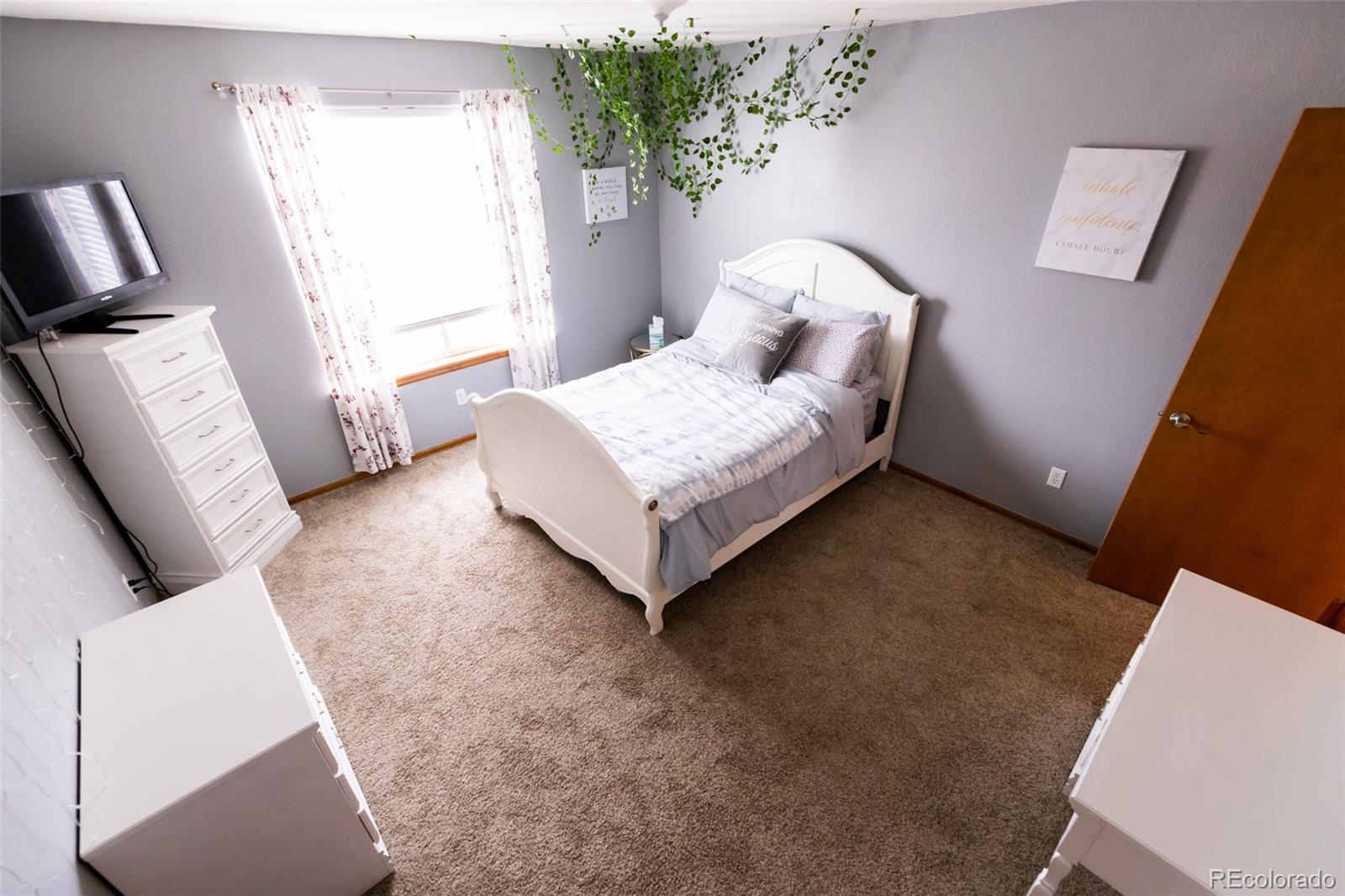 MLS Image #13 for 23002 e alamo place,aurora, Colorado