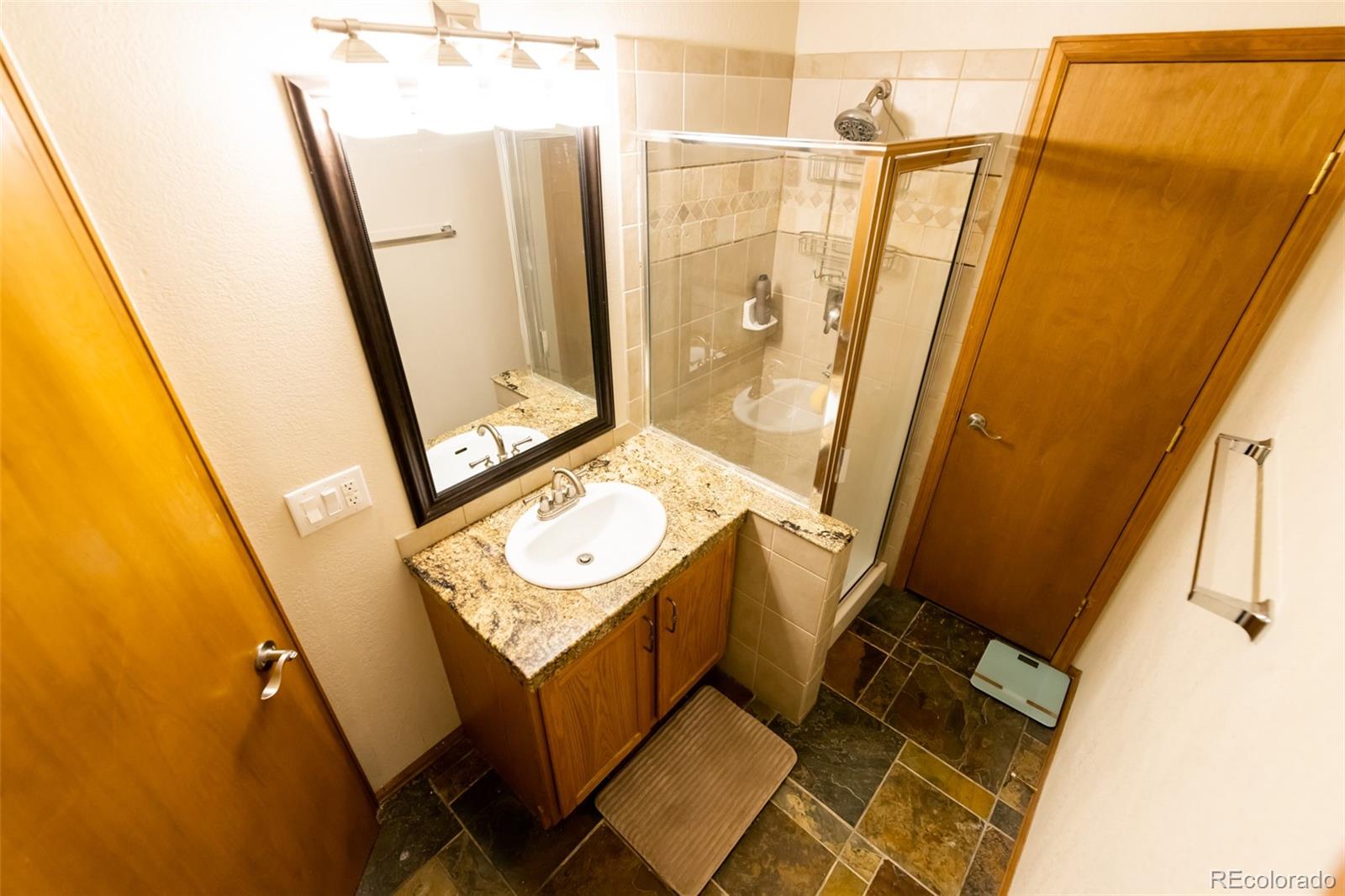 MLS Image #15 for 23002 e alamo place,aurora, Colorado