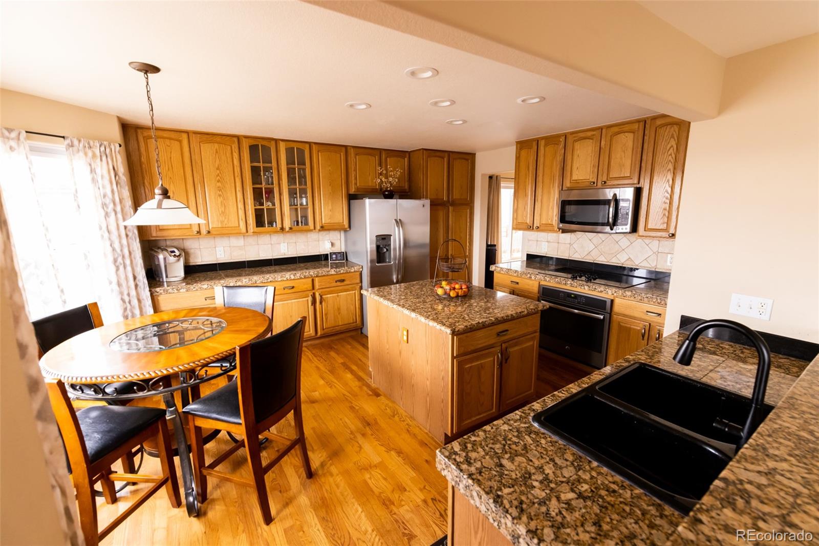 MLS Image #5 for 23002 e alamo place,aurora, Colorado
