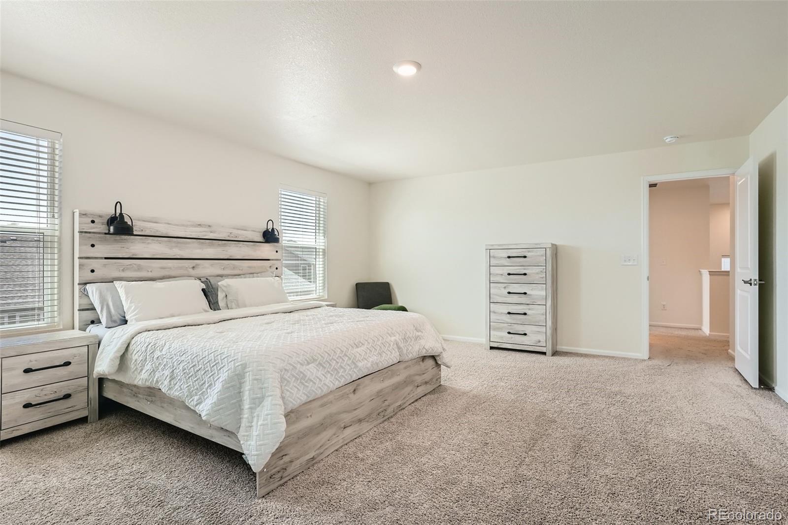 MLS Image #14 for 27060 e maple avenue,aurora, Colorado