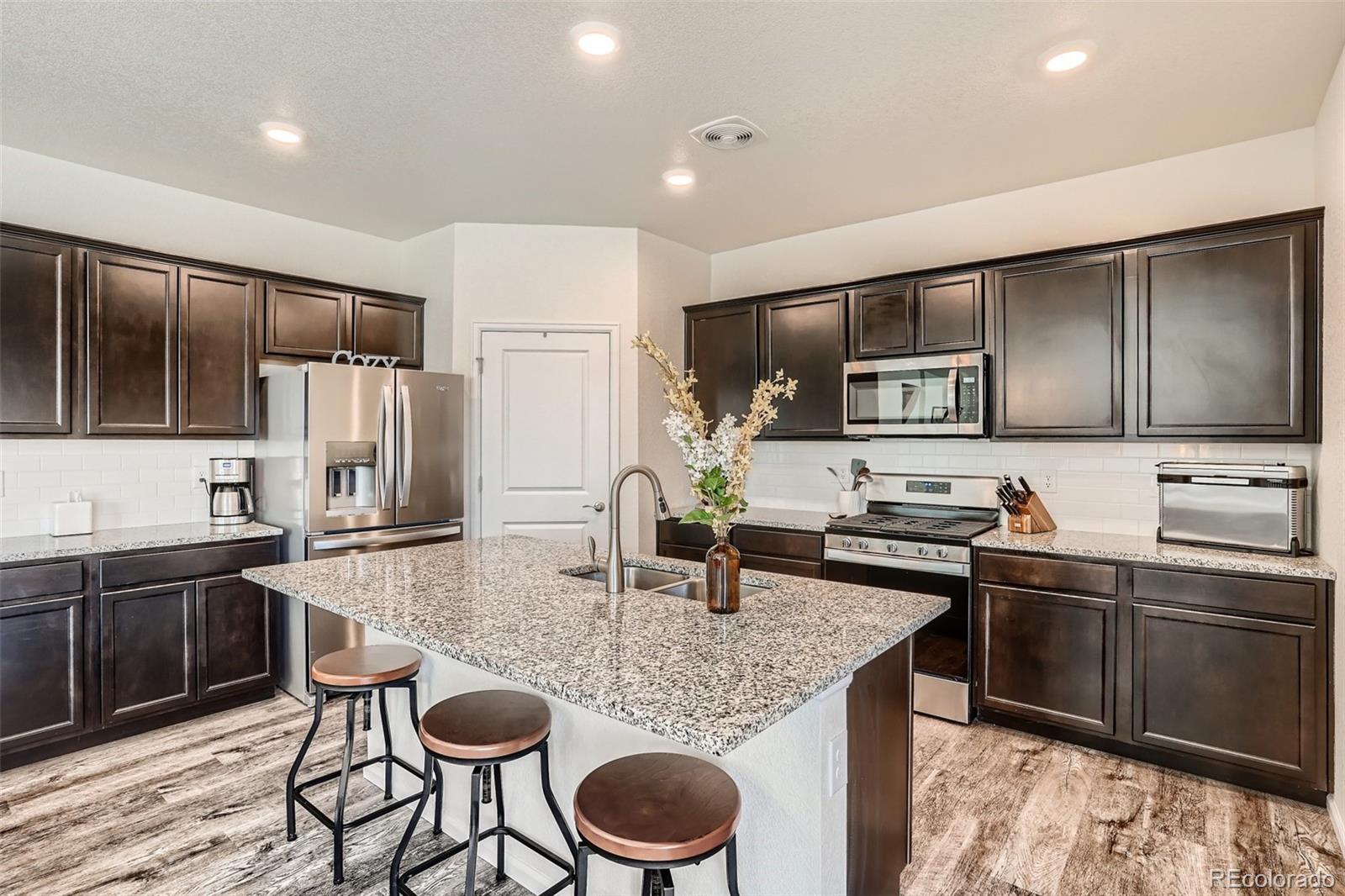 MLS Image #8 for 27060 e maple avenue,aurora, Colorado