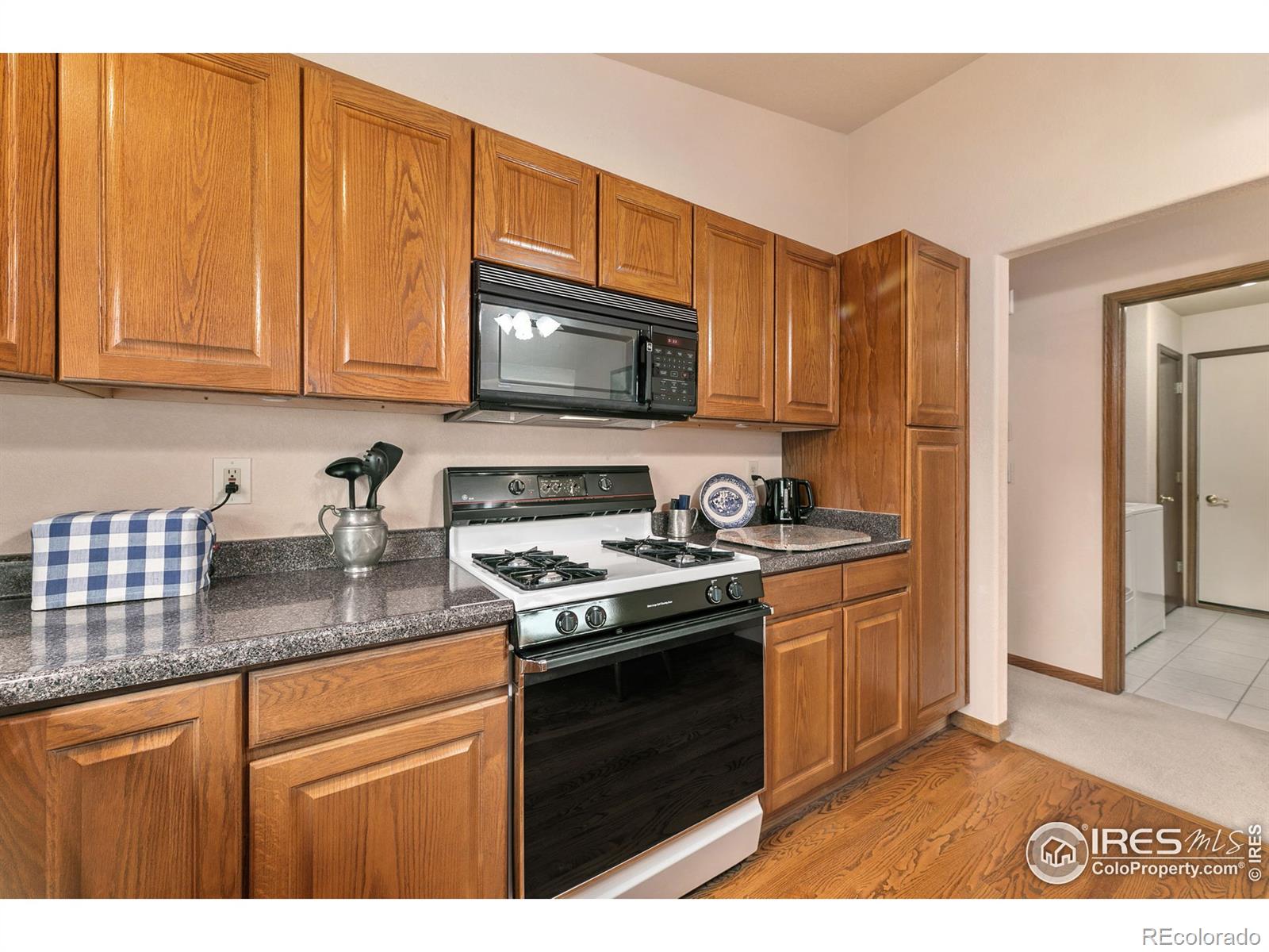MLS Image #14 for 1143  muirfield way,fort collins, Colorado