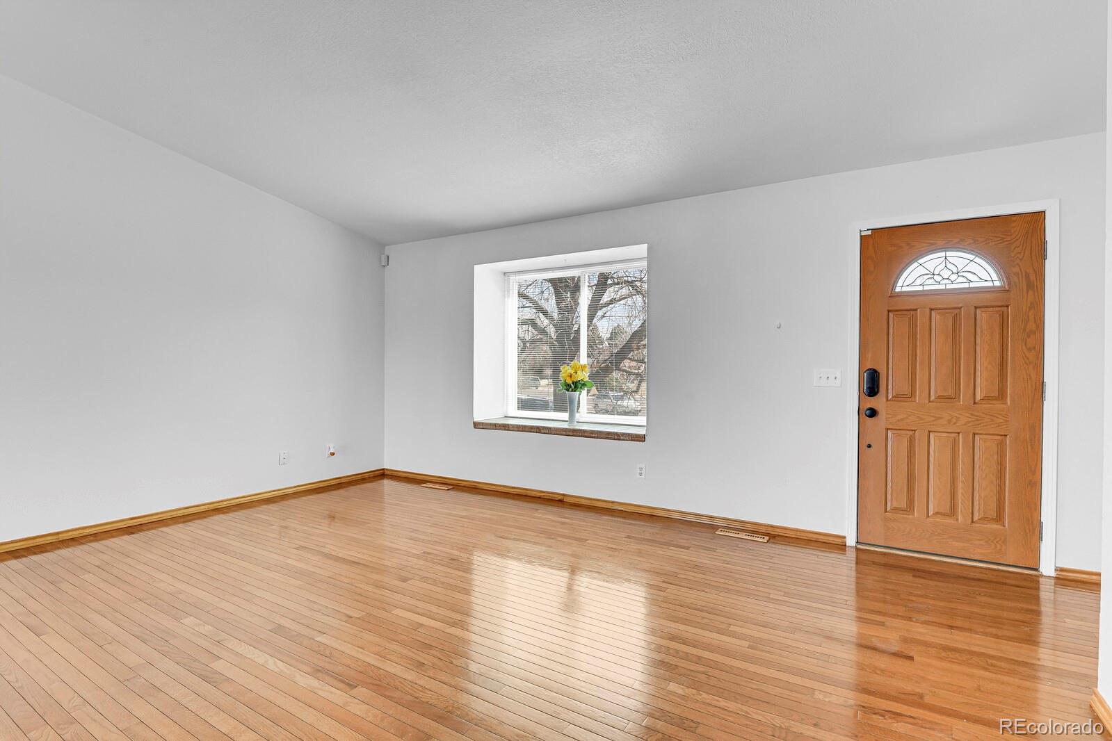 MLS Image #5 for 3529 s quintero street,aurora, Colorado