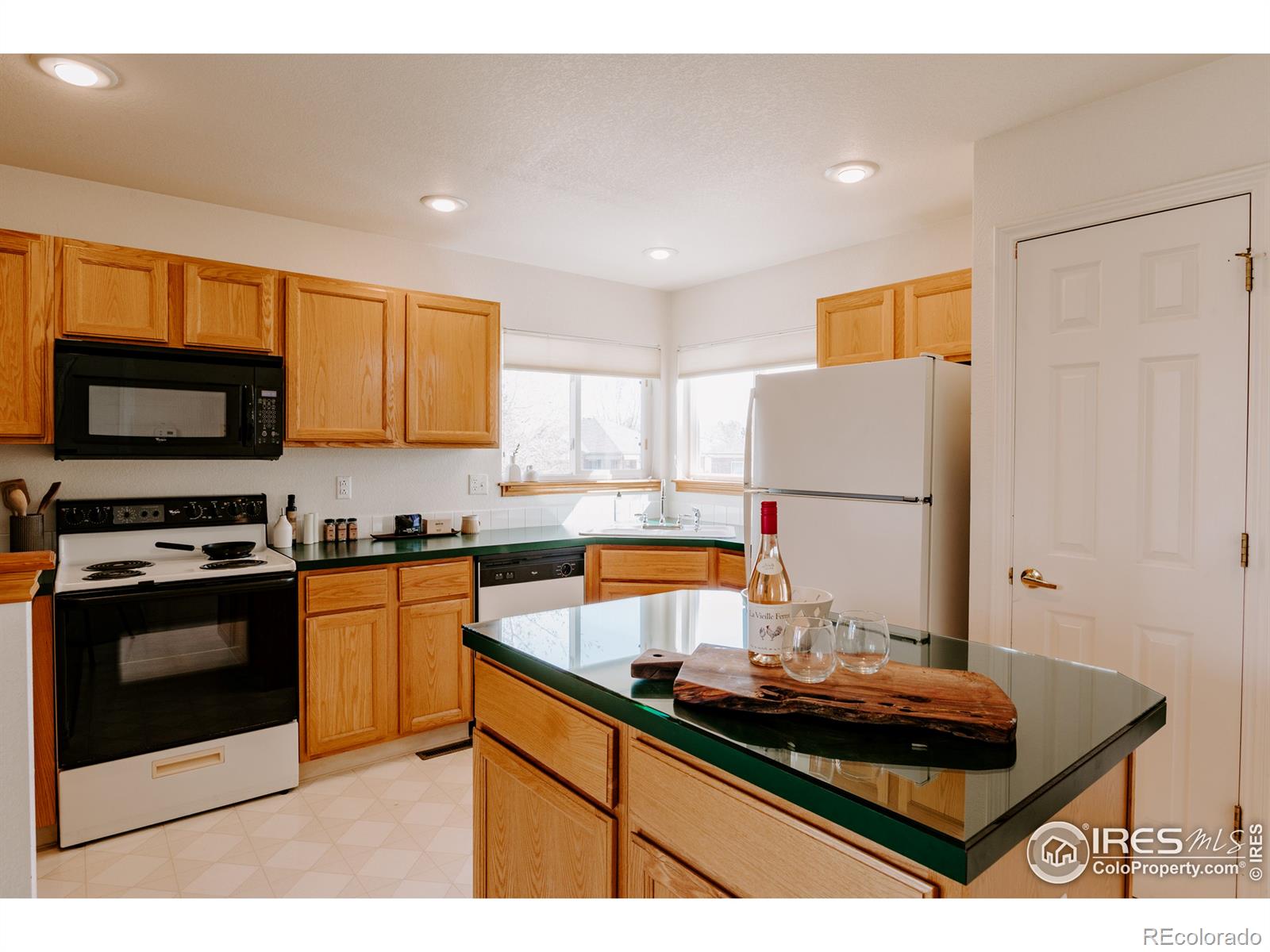 MLS Image #10 for 1120  alder way,longmont, Colorado