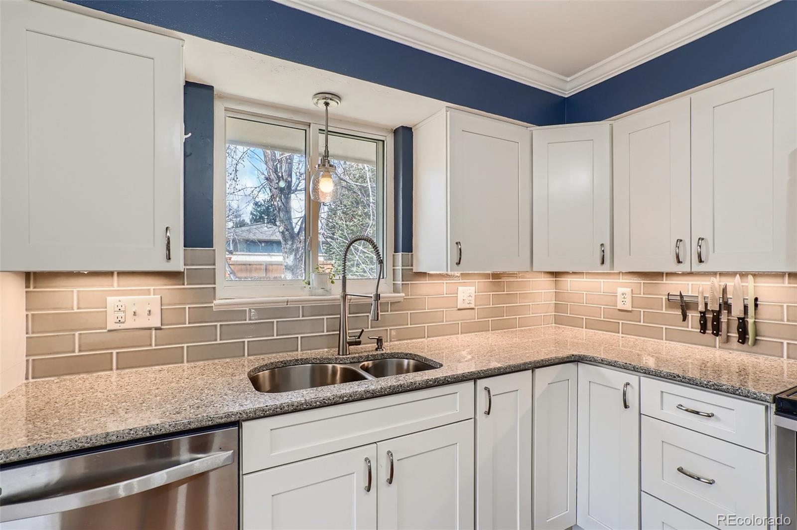 MLS Image #14 for 5393  arbutus street,arvada, Colorado