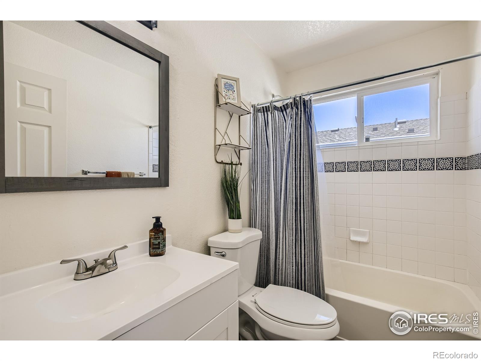 MLS Image #20 for 1220  spring creek court,longmont, Colorado