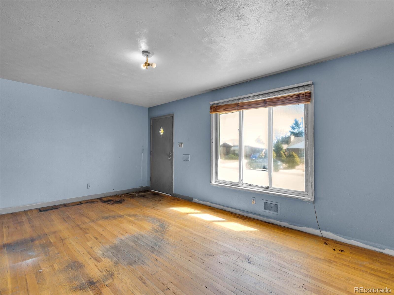 MLS Image #15 for 7161  avrum drive,denver, Colorado