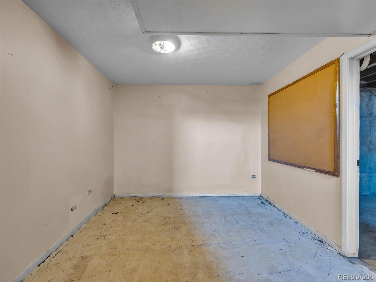 MLS Image #7 for 7161  avrum drive,denver, Colorado