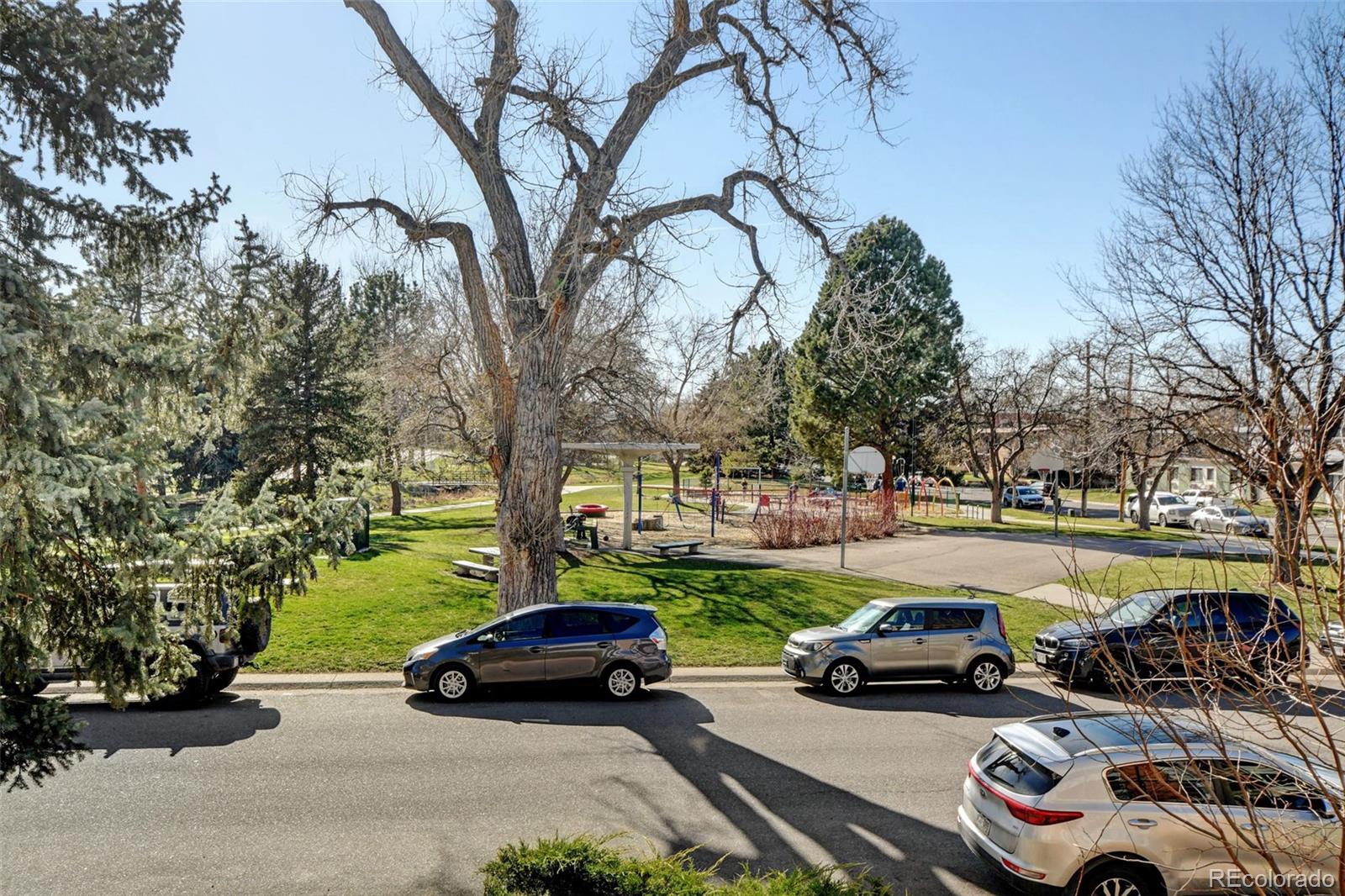 MLS Image #11 for 2500 s york street,denver, Colorado