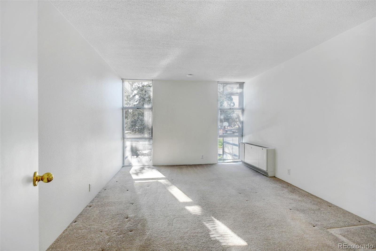 MLS Image #12 for 2500 s york street,denver, Colorado