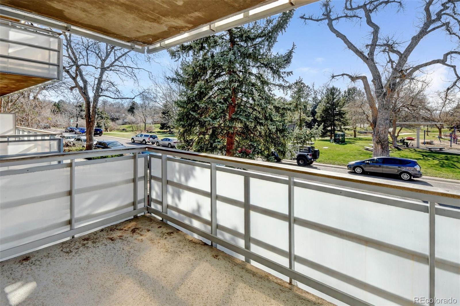 MLS Image #5 for 2500 s york street,denver, Colorado