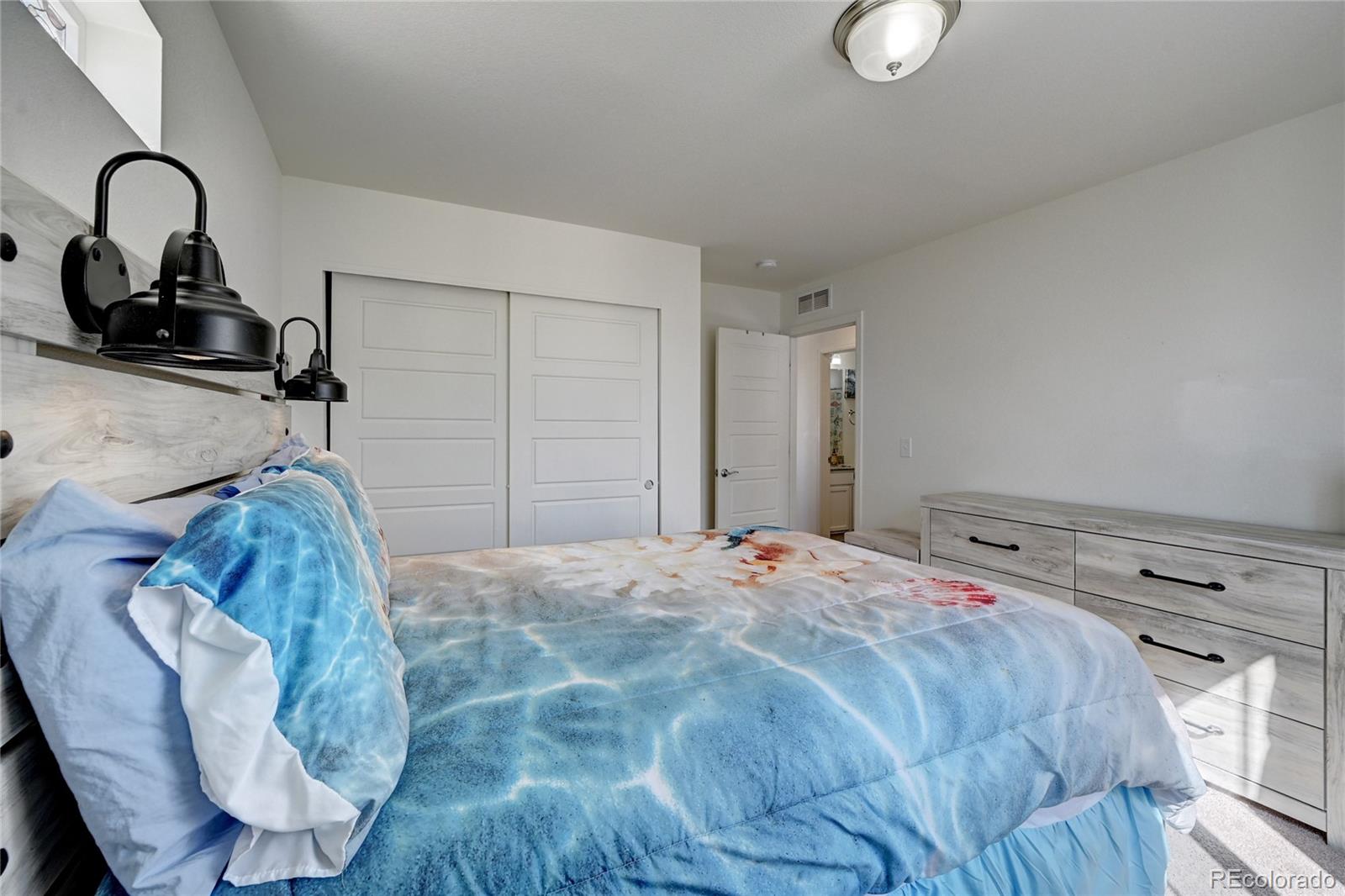 MLS Image #10 for 17717 e 54th avenue,denver, Colorado